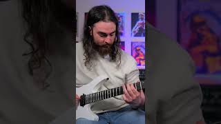 There is NO Amplifier Connected to This Guitar!