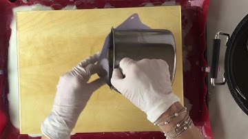 Learn How to do the Perfect Encaustic Wax Pour