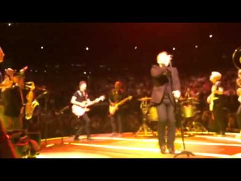 U2 The Roots Jimmy Fallon Angel of Harlem MSG July 22, 2015