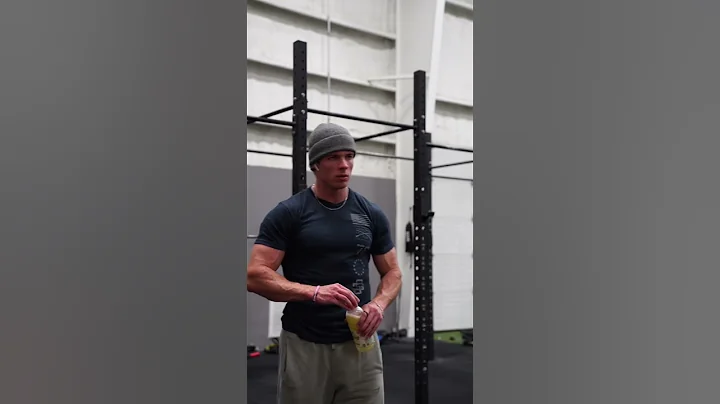 Training to beat David Goggins pullup record #davidgoggins #motivation