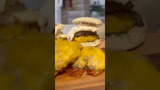 Celebrity Breakfast smash 🍔 #blackstone #cooking #eat #food #grubngrind #breakfast #smashburger Net Worth