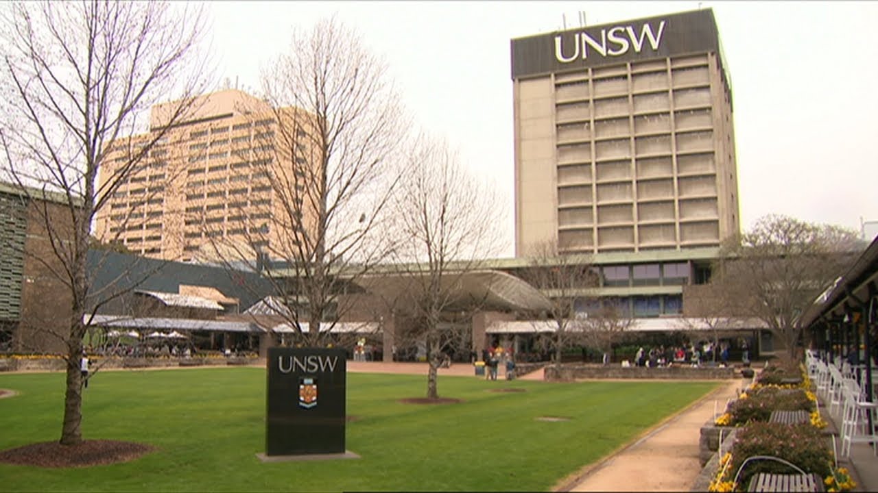 UNSW students protest new timetable