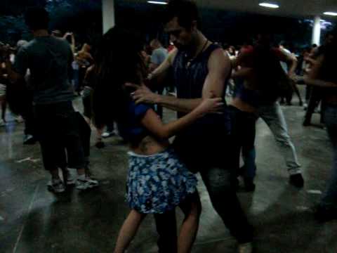 Cadu Portal da Dança  e Cassia Kia - Zouk - Zouk Movel