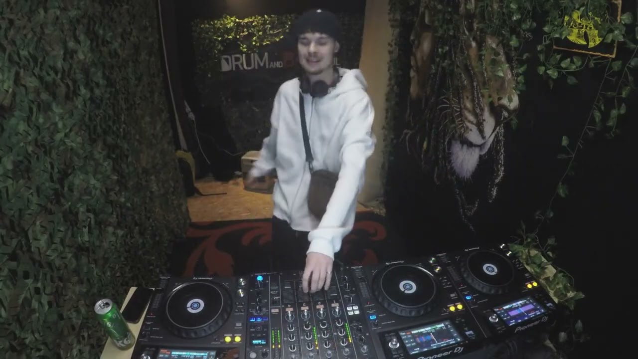 DNBNL Live - 24 October 2025 - Jurtle & Friends