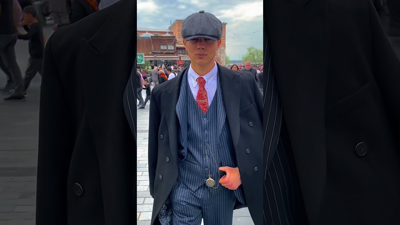 Who does he look like? 