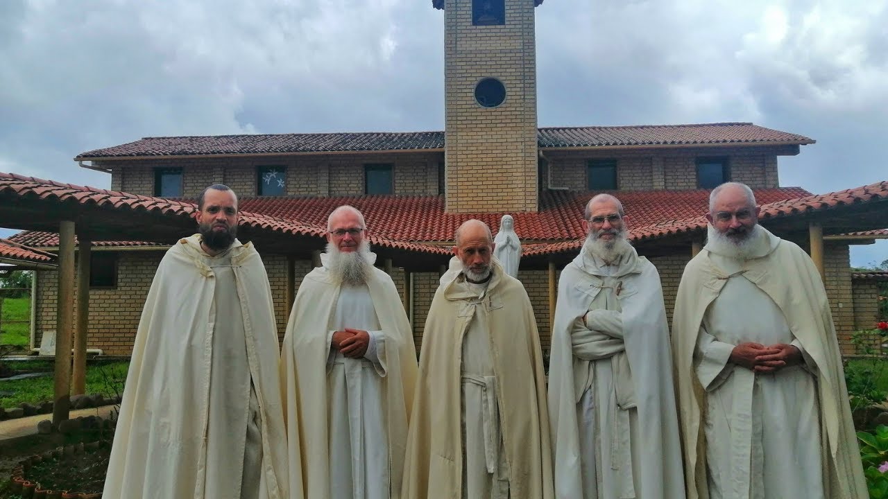 DOCUMENTAL sobre la VIDA de los MONJES CAMALDULENSES dentro de un YERMO de CLAUSURA