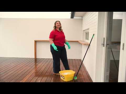 How to clean a deck - Bunnings Warehouse