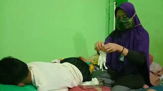 Tindakan medis, suntik demam, menggigil #injection #intramuscularinjection #demam