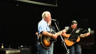 Video thumbnail of "WHEN THE CURRAWONGS COME DOWN-JOHN BAIN"