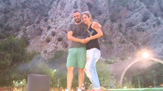 Buket & Tur İyi̇ki̇ Doğdun Aşkim