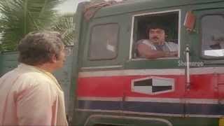 Chattamtho Poratam Movie Scenes | Chiranjeevi Fighting with Goons | Chiranjeevi