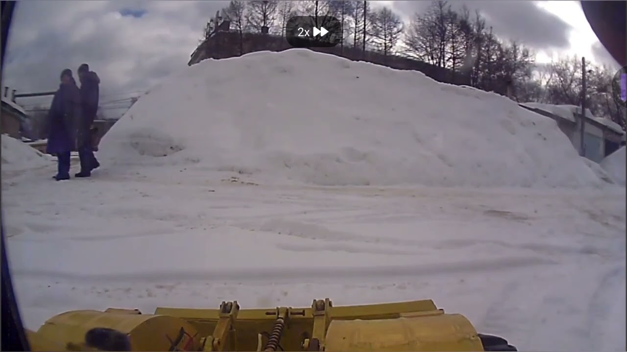 Кировец к 700, а вид из кабины.