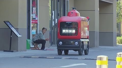 Chinese tech giants turn to robot delivery workers