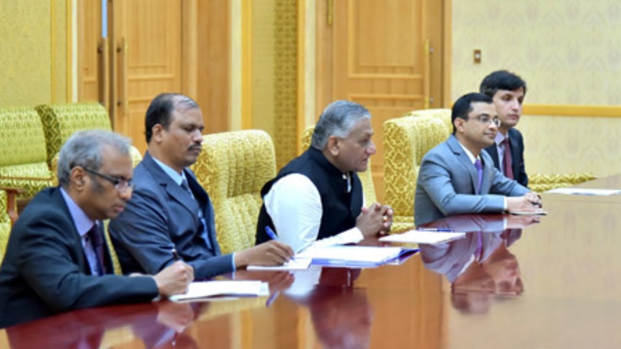 Министр иностранных дел КНДР встретился с делегацией МИД Индии