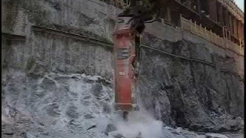 NPK GH40 Hydraulic Hammer - Removing Extremely Dense Bedrock