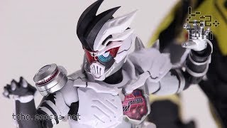 S H Figuarts Kamen Rider Genm X 0 仮面ライダーゲンム ゾンビアクションゲーマー レベルx 0 Display Youtube