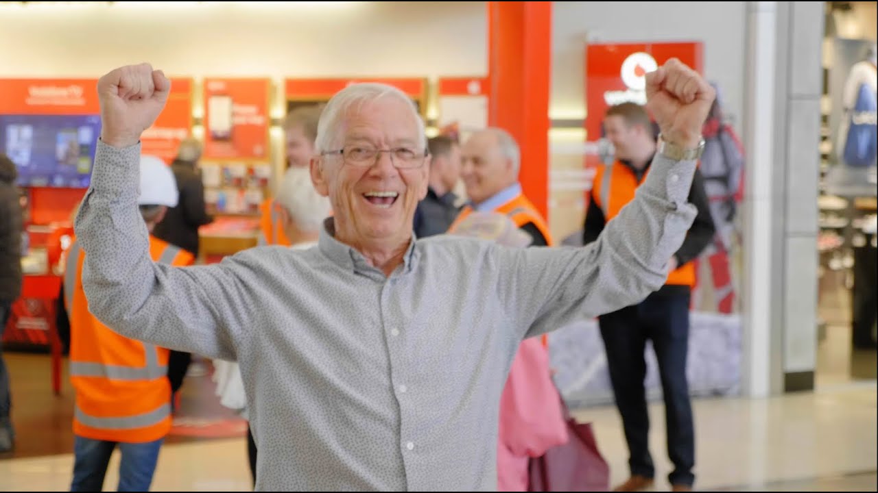 Summerset Flash Mob - YouTube