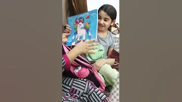 فرحانين بالمدرسه الصبايا 