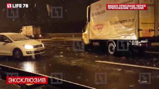 Пробка в три километра образовалась на востоке КАД в результате ДТП в районе Кудрово