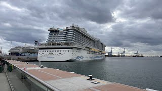 Auslaufen mit Aidacosma aus dem Hafen von Lanzarote 