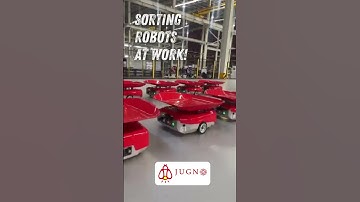 Meet the Robots That Never Stop Sorting! 🤖🔄 #WarehouseAutomation #Sortation  #shortsvideo #shorts