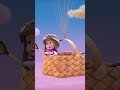 Seperti Apa Rasa Awan? 😋💭 #mashaandthebear #MashadanBeruang #Shorts #KueLembut #kartununtukanak
