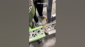 Robot + Vibratory Feeder in Action: Blower Parts Automation#IndustrialRobot #VibratoryFeeder