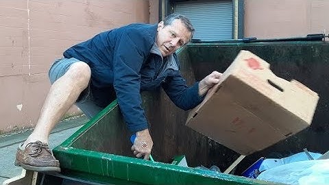 DUMPSTER DIVING AT ALDI ~ FRUGAL DADDY
