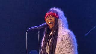 ERYKAH BADU REVEALS 50+ BODY ODY & Puts BBL MODELS To SHAME During AWARD WINNING Concert in Houston