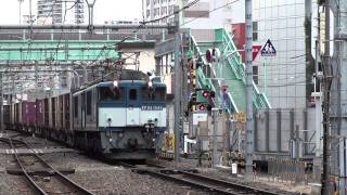【JR貨】89レ 広島更新色EF64-1049+1047牽引 北千住通過(盛大な汽笛)