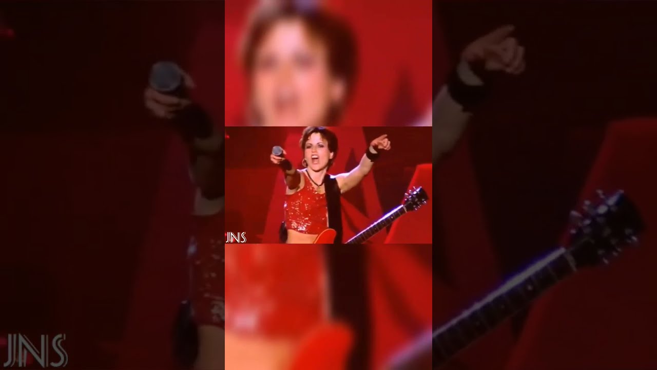 クランベリーズ　パリライブビデオ　The Cranberries The Cranberries - Zombie - Live in Paris, 1999 - YouTube