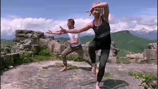 Танец Шивы и Шакти в йога туре в Абхазию.