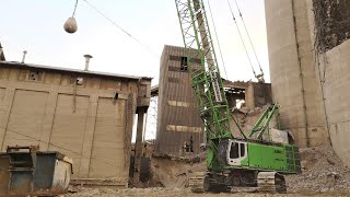 INSANE wrecking ball action with a Sennebogen 6130E demolition excavator