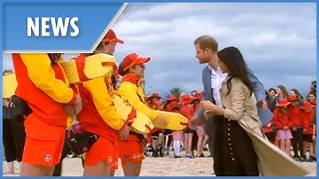 Prince Harry and Meghan Markle take tram to Melbourne beach during Australian tour