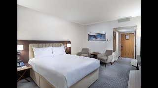 Inside Hilton London Gatwick Airport Hotel South Terminal 4th floor Room #ASMR by Hotel Rooms Insider 1,058 views 2 months ago 3 minutes, 48 seconds