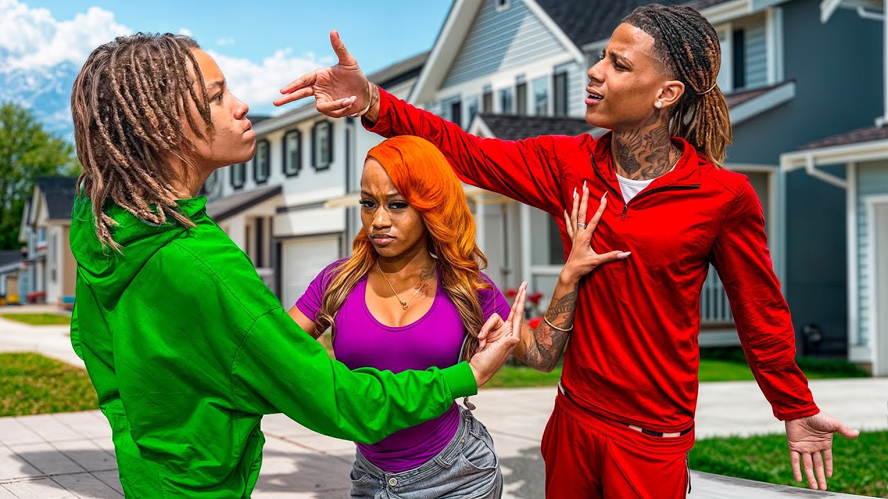 Кори надавил на Тэй за излишнюю дружбу с Лингом, и ситуация накалилась