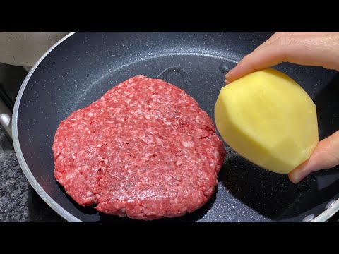 Видео: Just pour the potatoes over the minced meat! Recipe for a large family! Delicious and easy dinner!