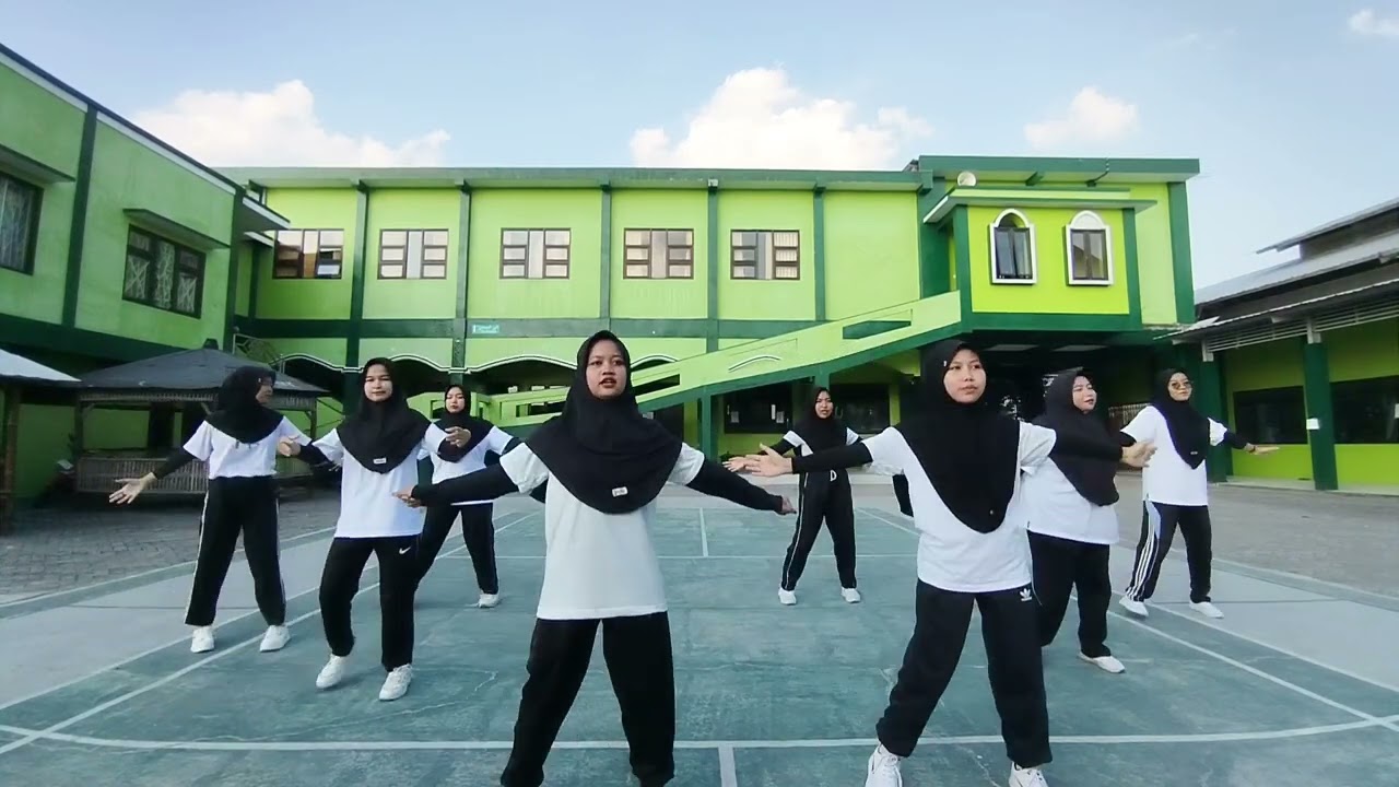 SENAM KREASI tugas mata kuliah (PJOK) PGMI 6 INSTITUT AT TANWIR BOJONEGORO #djsajauh