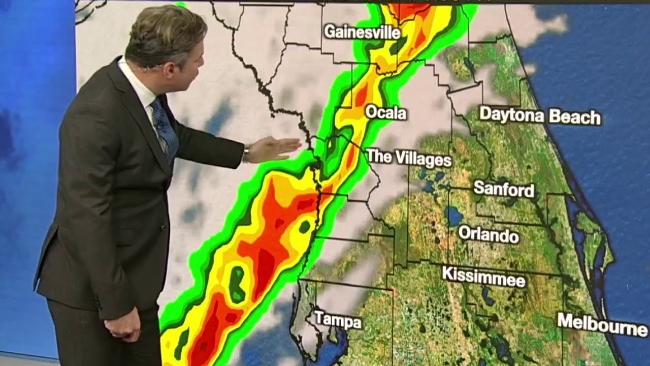 Line of storms to move through Florida - YouTube