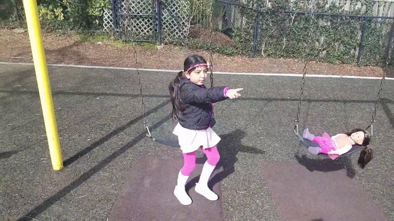 LITTLE GIRL TAKES HER AMERICAN GIRL DOLL to the PLAYGROUND 👧💓 