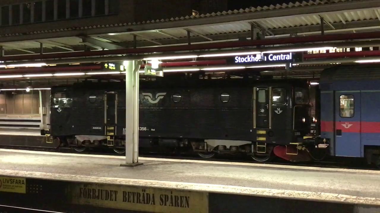 SJ Tåg från Stockholm C mot Nyköping 2016-11-18