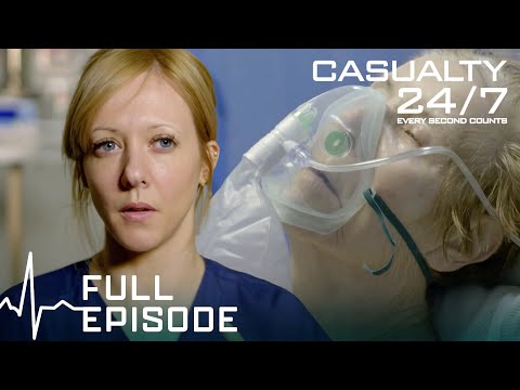Dementia Patient Is Struggling To Breathe | Casualty 24-7: Every Second Counts