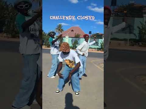 Maandamano Maandano Raisisamia Nywinywiwalanywinywinywi Dance