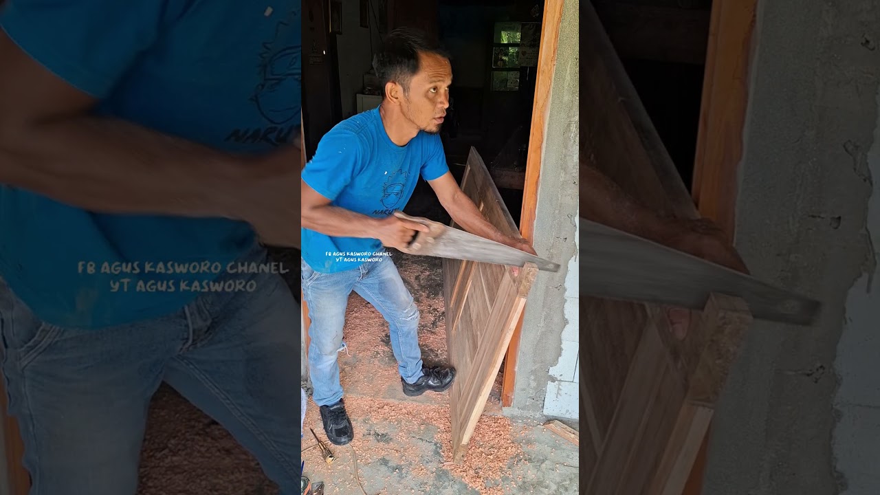 cutting with a manual saw 