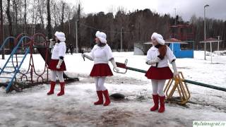 Шоу-группа "Матрешки" на «Встрече Деда Мороза в Савёлках». "Песенка о медведях" Шоу-группа "Матрешки" на «Встрече Деда Мороза в Савёлках». "Песенка о медведях"