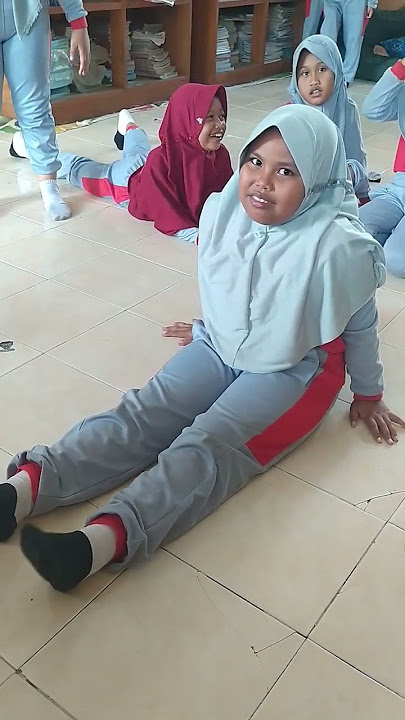 Badan gemuk tetap lentur #shorts #anak #lentur #senam #challenge #olahraga