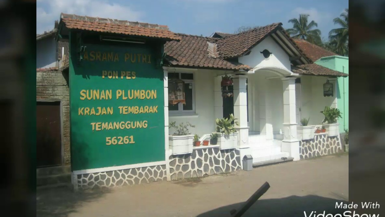 Pondok SUNAN PLUMBON Krajan Tembarak temanggung pengasuh KH Abdul khakim cholil sekolah dan mondok