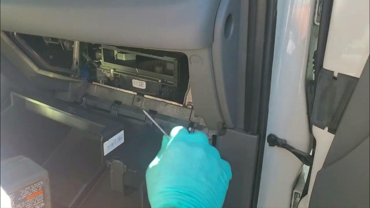 How to change a cabin air filter in a 2013 Ford Edge - YouTube