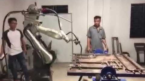 Robot hàn nhật bãi panasonic. Giá cực tốt