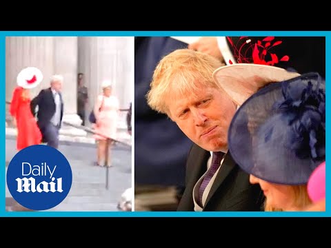 Boris Johnson met with boos again as he leaves Thanksgiving service